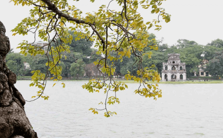 Hồ Gươm - Địa điểm hẹn hò ở Hà nội