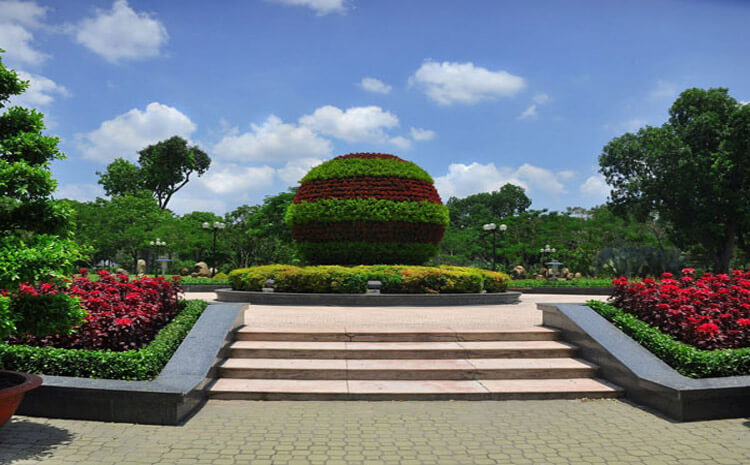 Công viên Gia Định là nơi hẹn hò lý tưởng ở Sài Gòn rất nổi tiếng